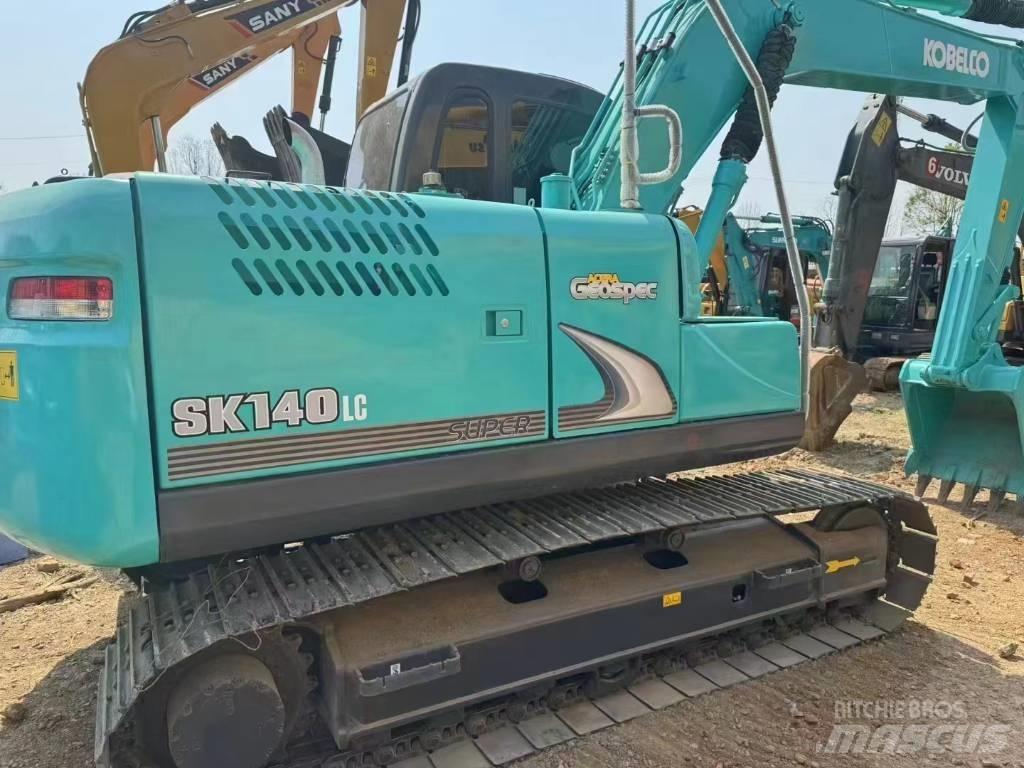 Kobelco SK 140 LC Kāpurķēžu ekskavatori