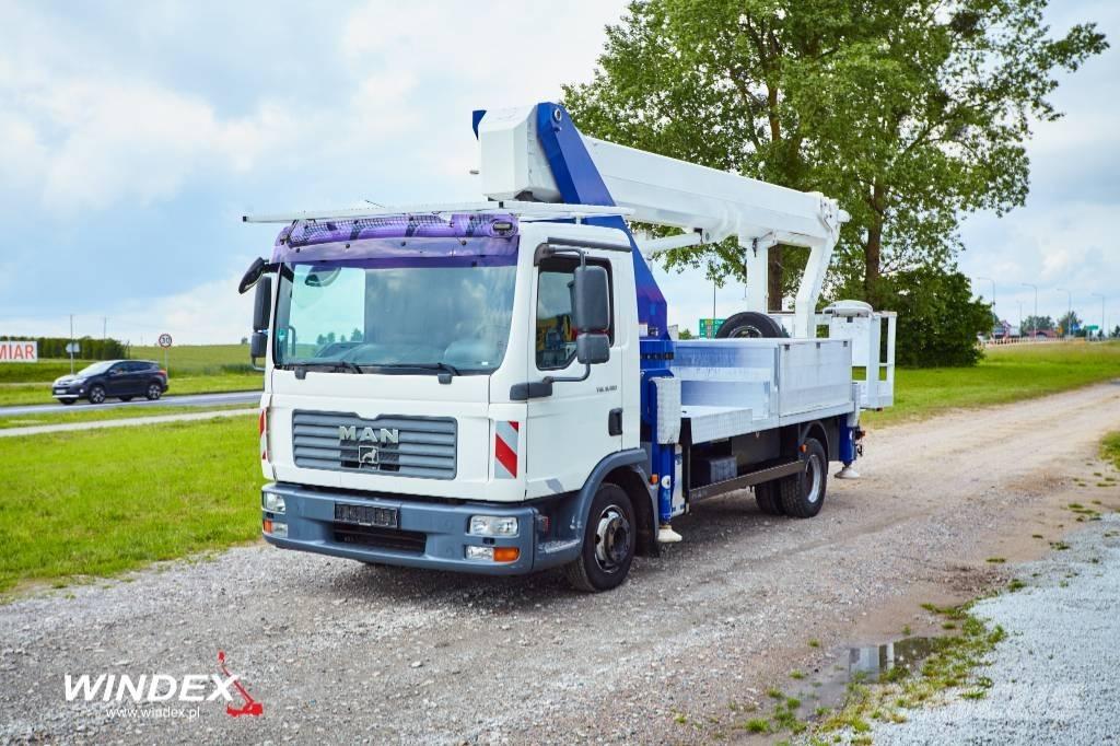 Wumag WT 300 Pacēlāji uz automašīnas bāzes