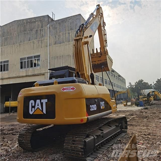 CAT 320D Kāpurķēžu ekskavatori