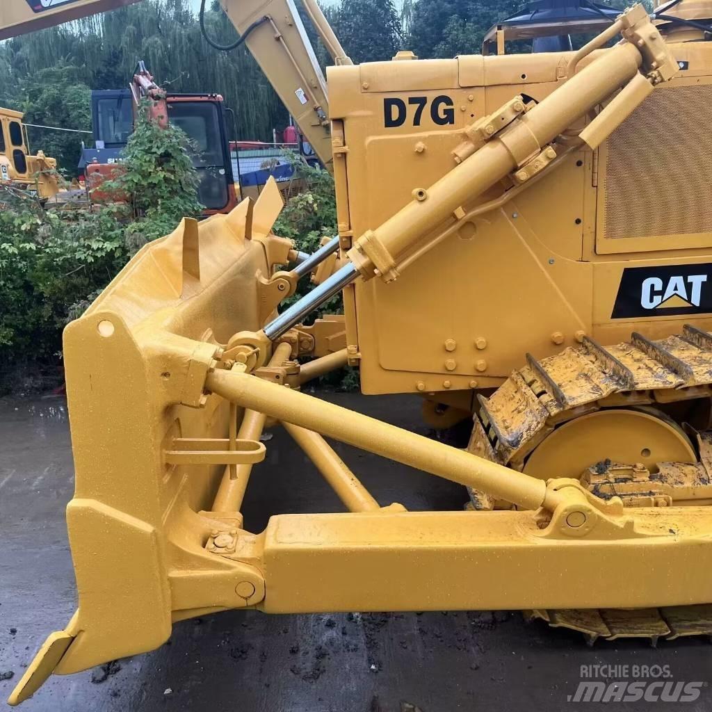 CAT D 7 G Kāpurķēžu buldozeri