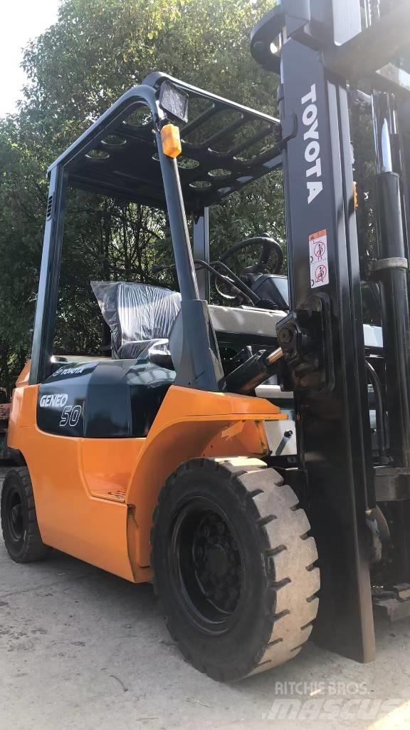 Toyota FD 50 Tehnika ar dīzeļa dzinēju