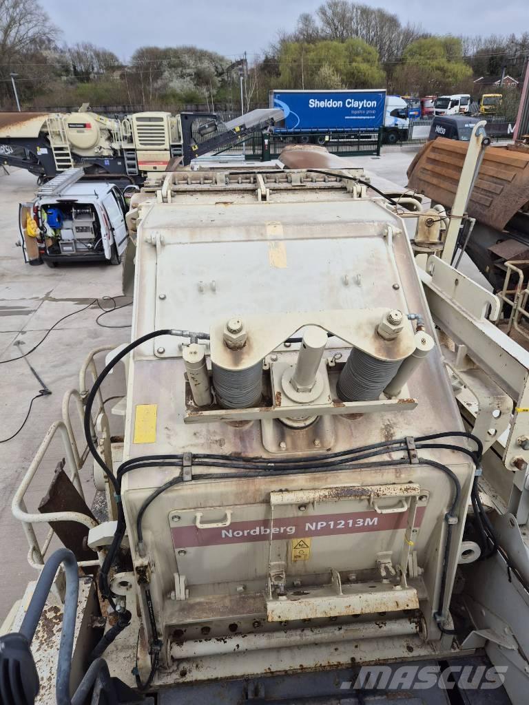 Metso LT 1213 Drupinātāji