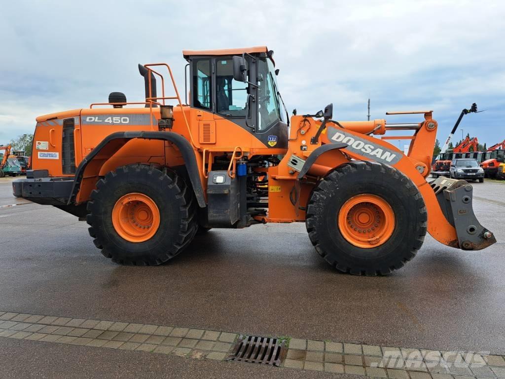 Doosan DL 450-3 Iekrāvēji uz riteņiem