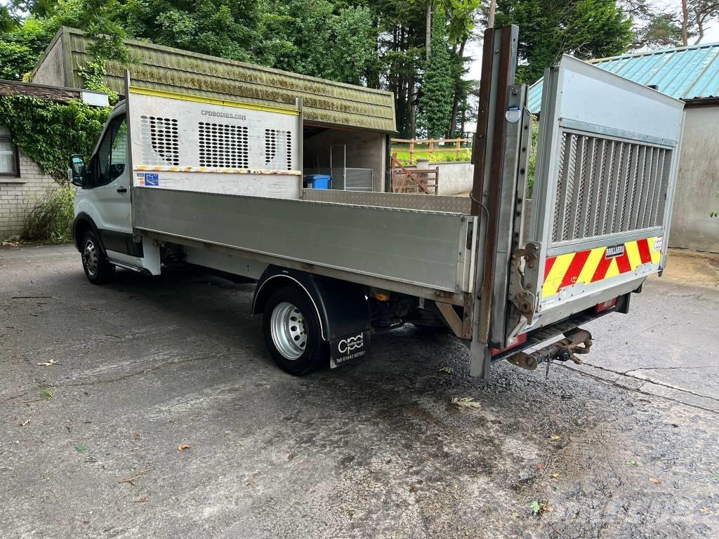 Ford Transit 350 XL Evakuators ar manipulatoru