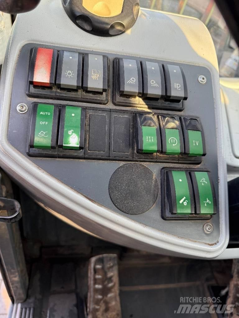 CLAAS 7040 Teleskopiskie manipulatori