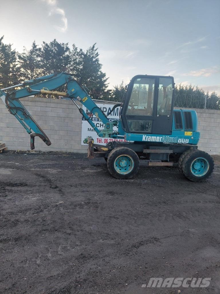 Kramer 808 Ekskavatori uz riteņiem
