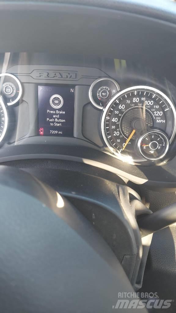 RAM 5500 Platformas/izkraušana no sāniem
