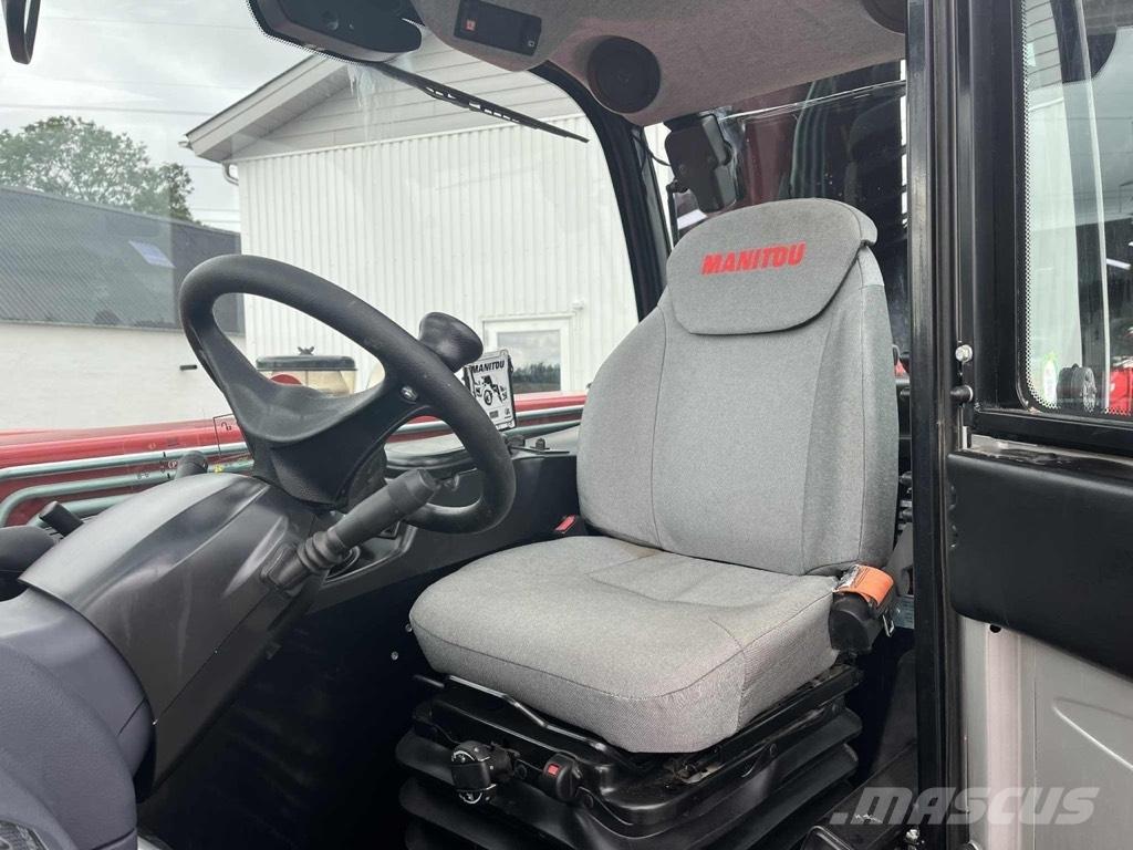 Manitou MT733 Teleskopiskie manipulatori