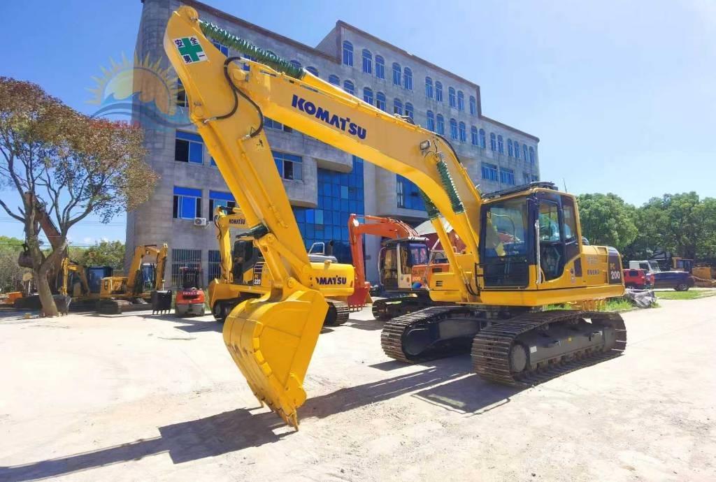 Komatsu PC 200-8 Kāpurķēžu ekskavatori