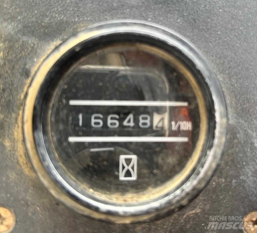 Nissan WF03A35U Tehnika ar dīzeļa dzinēju