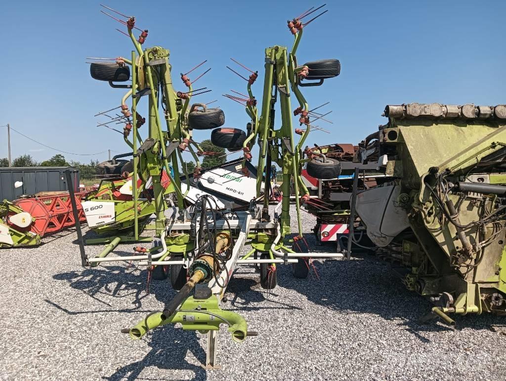 CLAAS Volto 900 T Grābekļi un siena ārdītāji