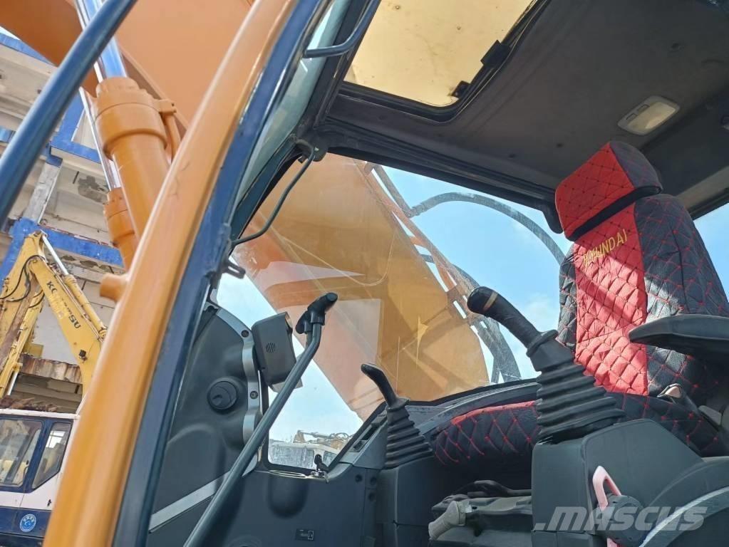 Hyundai 305-9 Kāpurķēžu ekskavatori