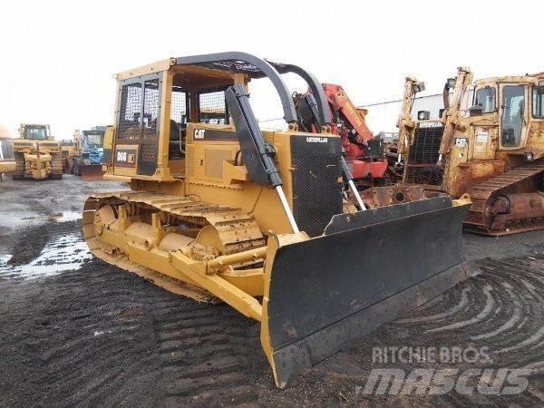 CAT D6G Kāpurķēžu buldozeri