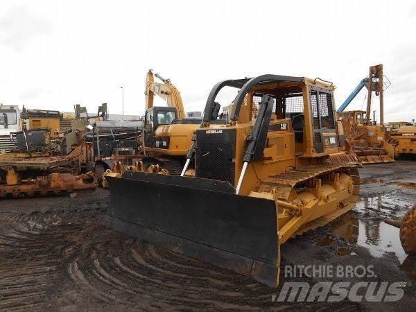 CAT D6G Kāpurķēžu buldozeri
