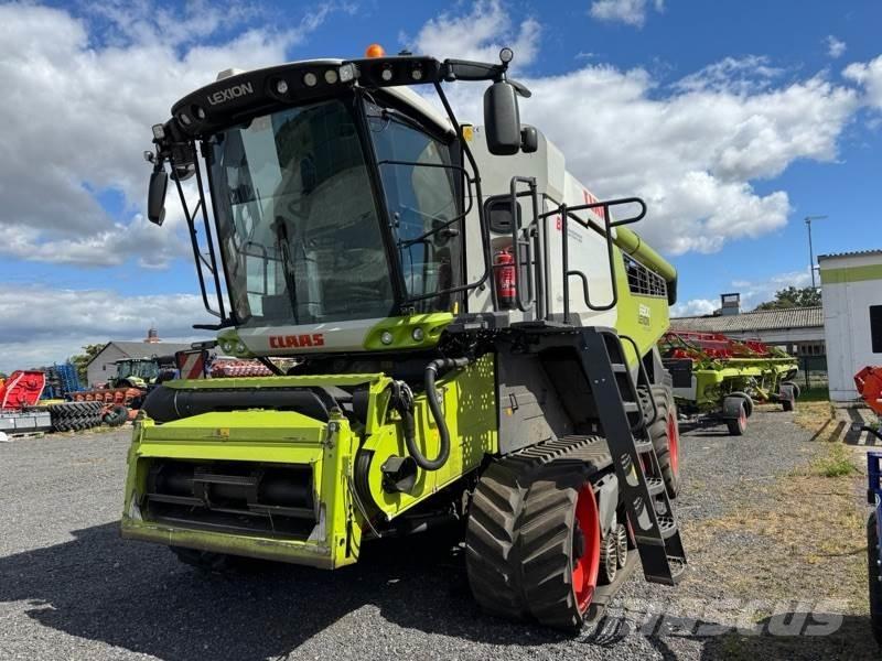 CLAAS LEXION 6900 Ražas novākšanas kombaini