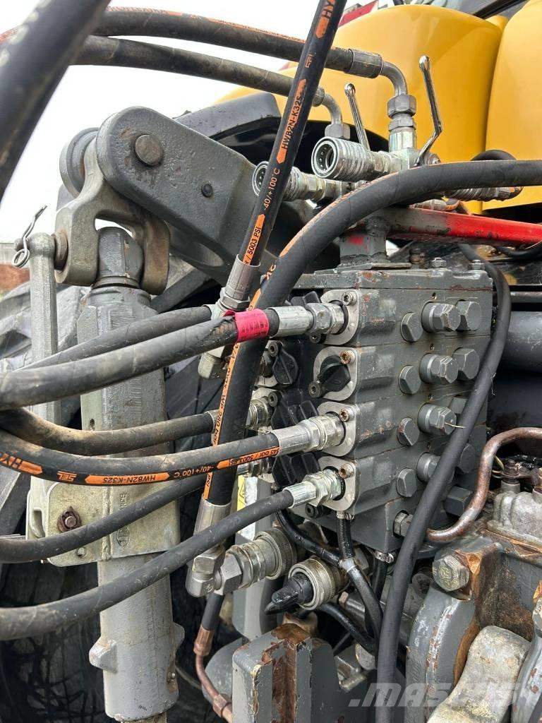 Challenger MT765 Traktori