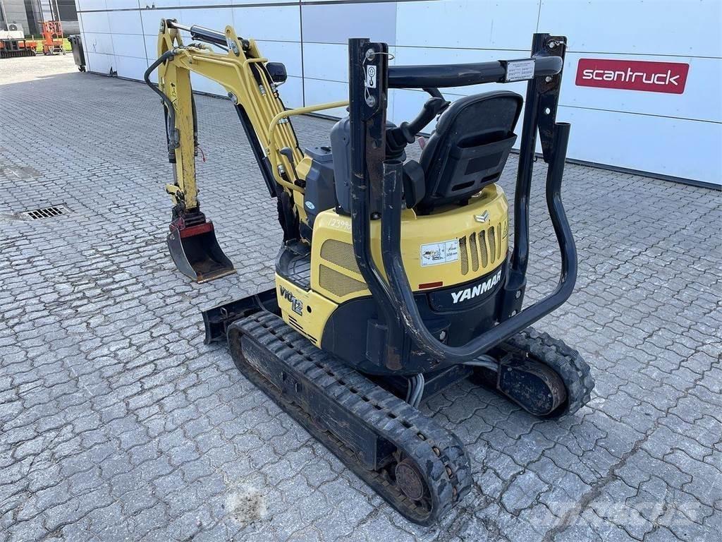 Yanmar VIO12 Ekskavatori uz riteņiem