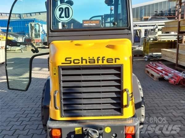 Schäffer 2430 SLT Lietoti riteņu kompaktiekrāvēji