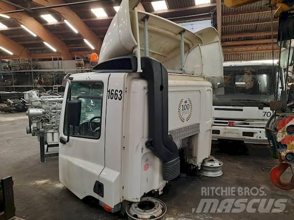 DAF CF75 DAYCAB Kabīnes un interjers
