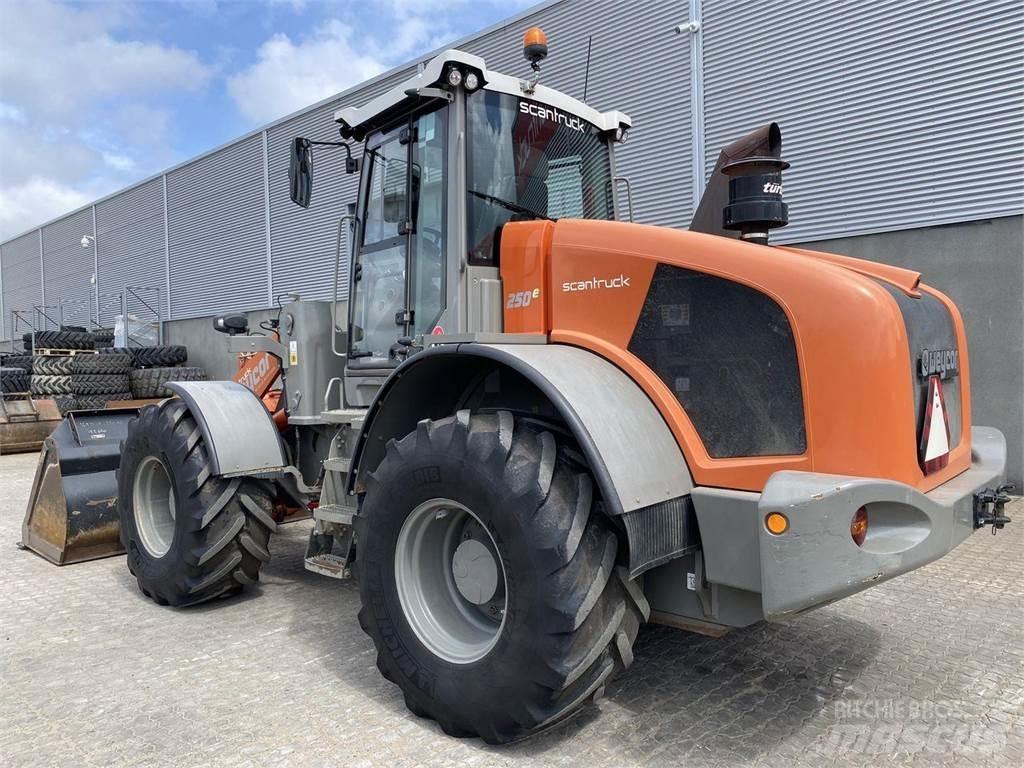 Weycor AR250E Iekrāvēji uz riteņiem