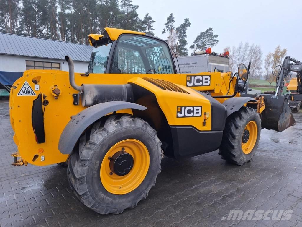 JCB 531-70 Teleskopiskie manipulatori