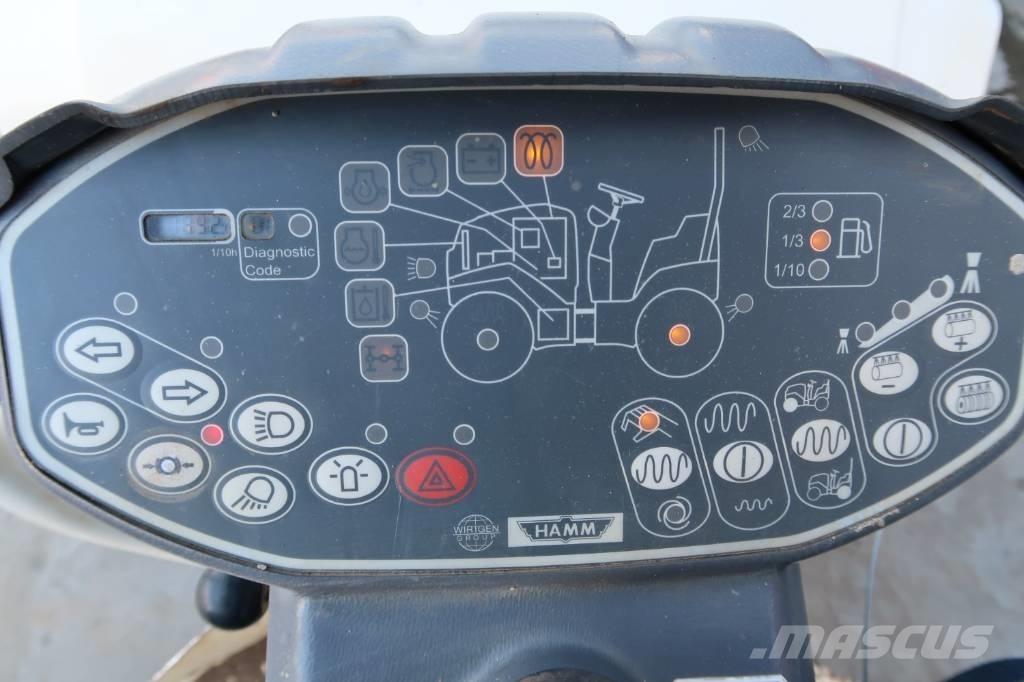 Hamm HD 12 VV Divvalču grunts veltņi