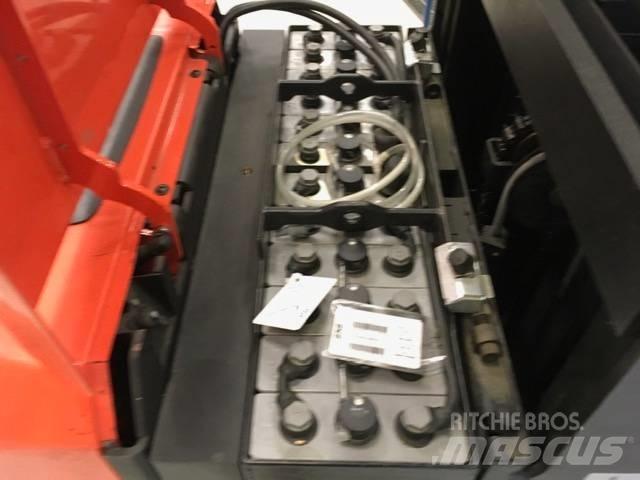 Toyota OSE 100 W Pasūtījumu savācējs mazam augstumam