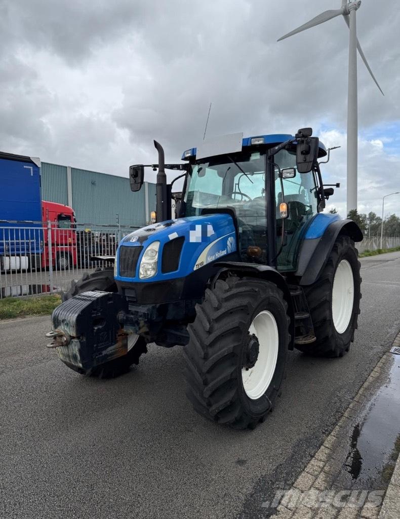 New Holland TS 100 A Traktori