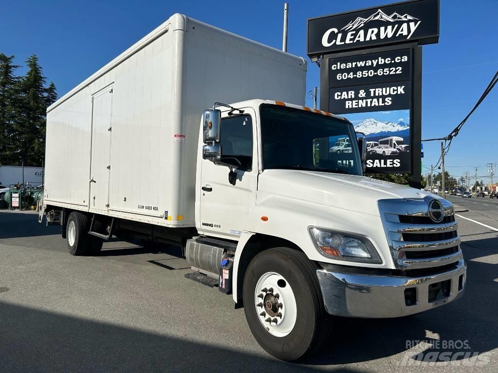 Hino 338 Dzērienu piegāds kravas mašīnas