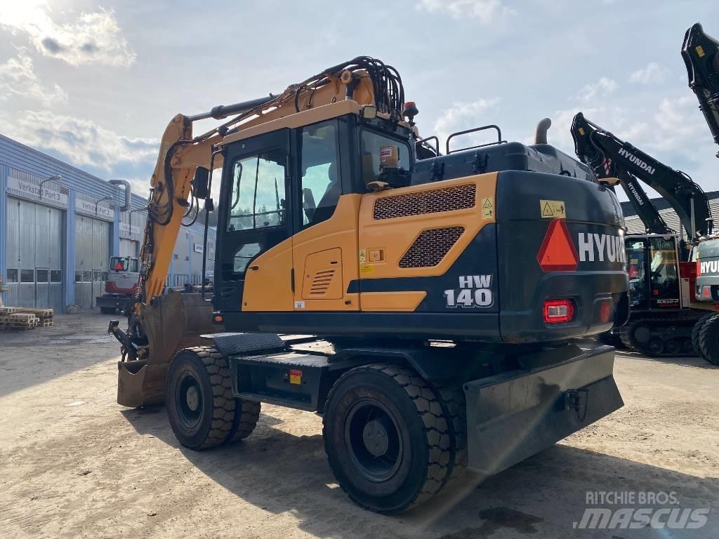 Hyundai HW140W Ekskavatori uz riteņiem
