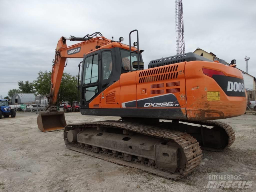 Doosan DX 225 LC-5 Kāpurķēžu ekskavatori