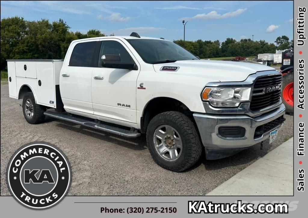 RAM 2500 Big Horn Vieglais kravas automobilis/izkraušana no sāniem