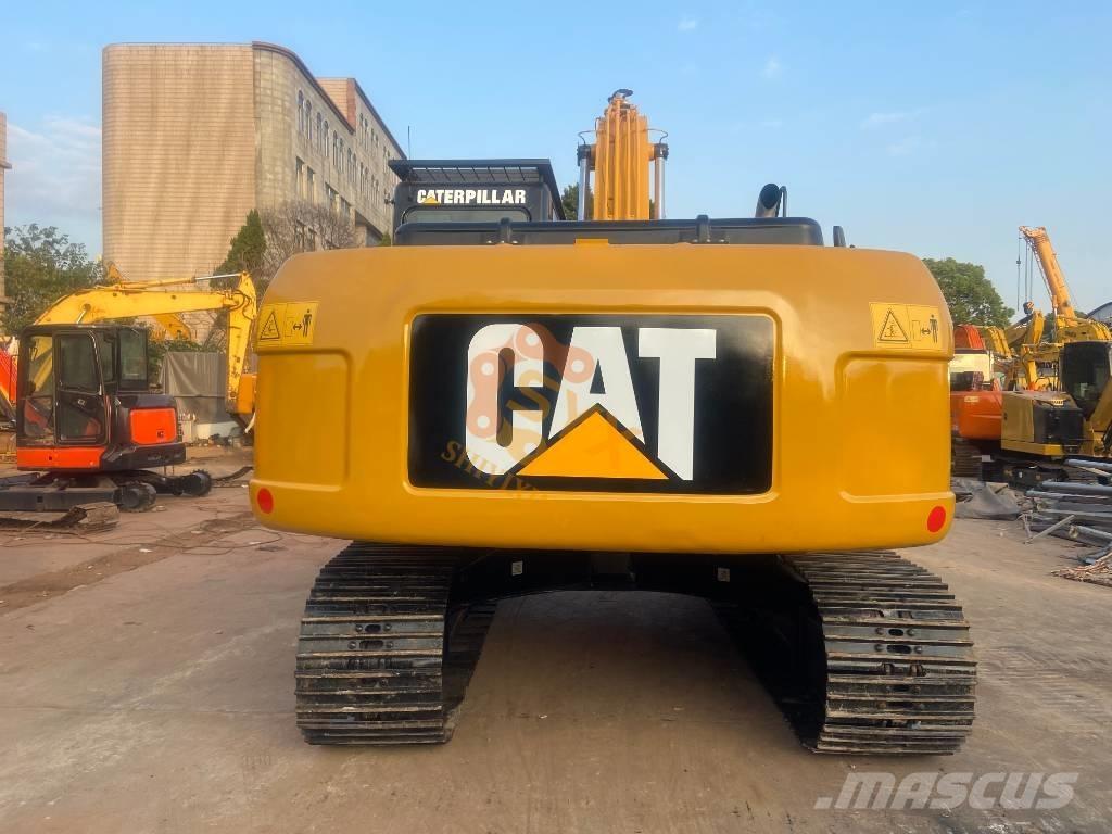 CAT CAT320 D2 Kāpurķēžu ekskavatori