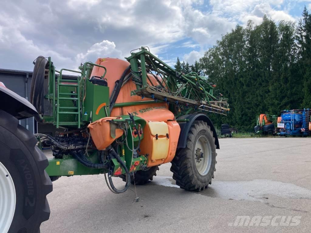 Amazone UX 5200 , 24 M Piekabināmie smidzinātāji(miglotāji)