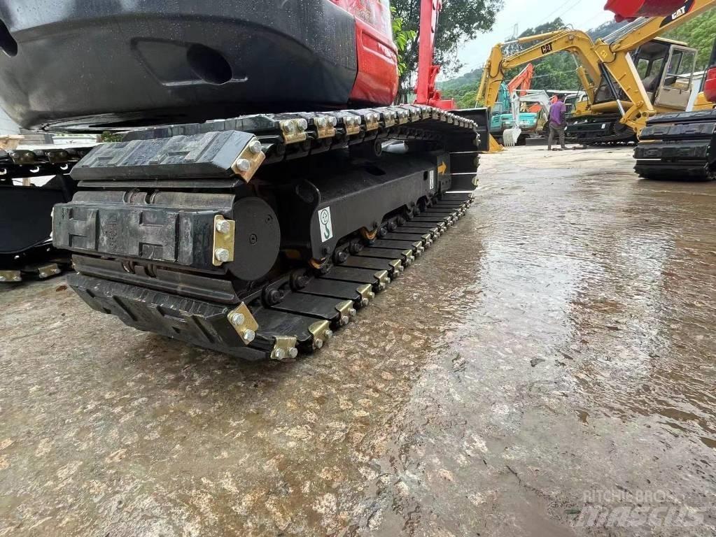 Kubota kx155 Kāpurķēžu ekskavatori