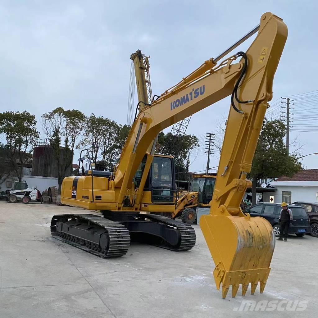Komatsu PC 220 Kāpurķēžu ekskavatori