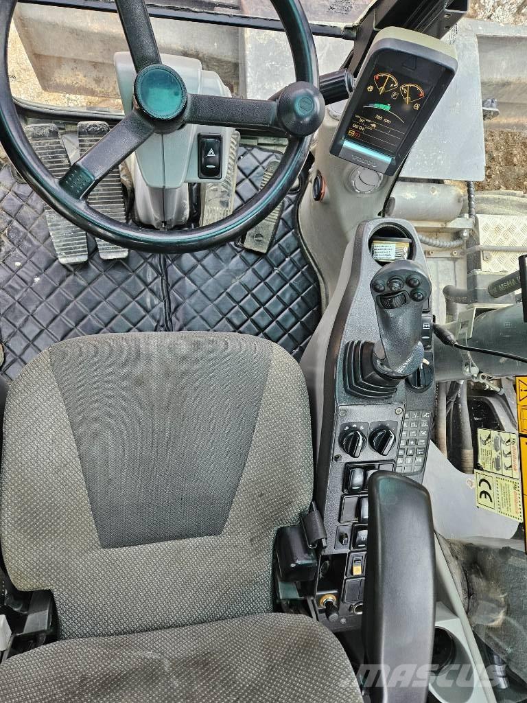 Volvo EW 160 C Ekskavatori uz riteņiem