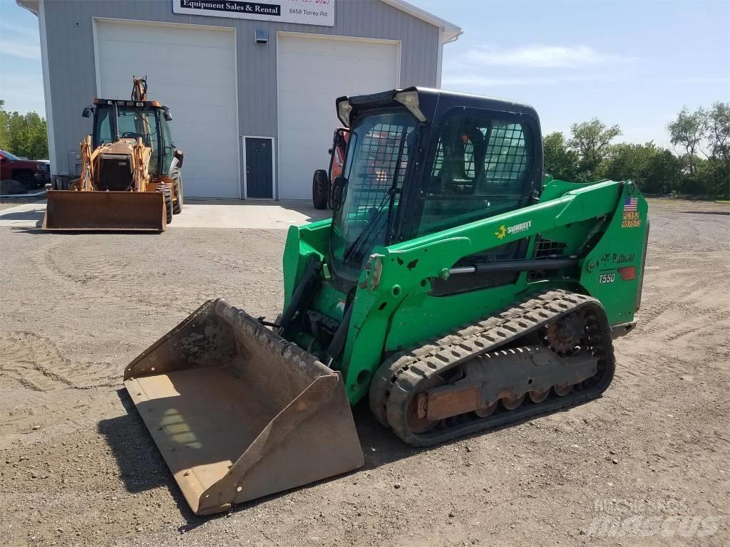 Bobcat T550 Lietoti riteņu kompaktiekrāvēji