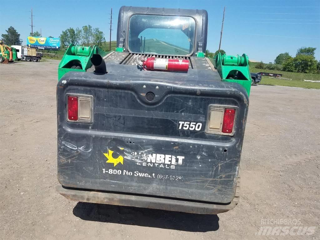 Bobcat T550 Lietoti riteņu kompaktiekrāvēji