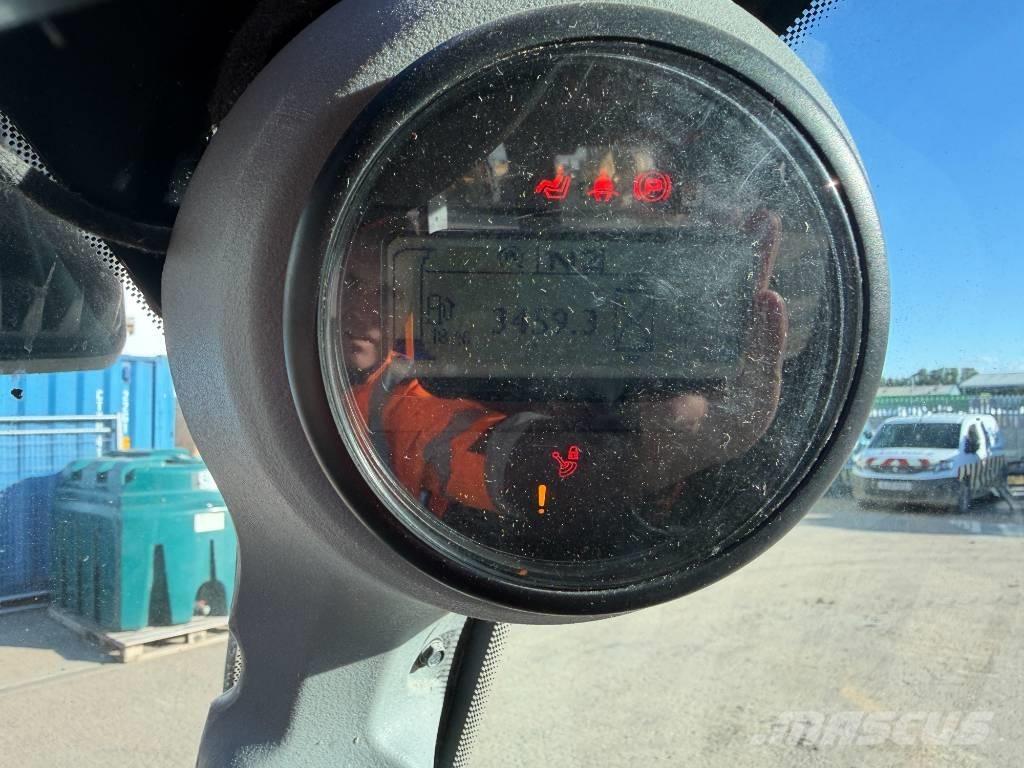 JCB 35 D WASTEMASTER Teleskopiskie manipulatori