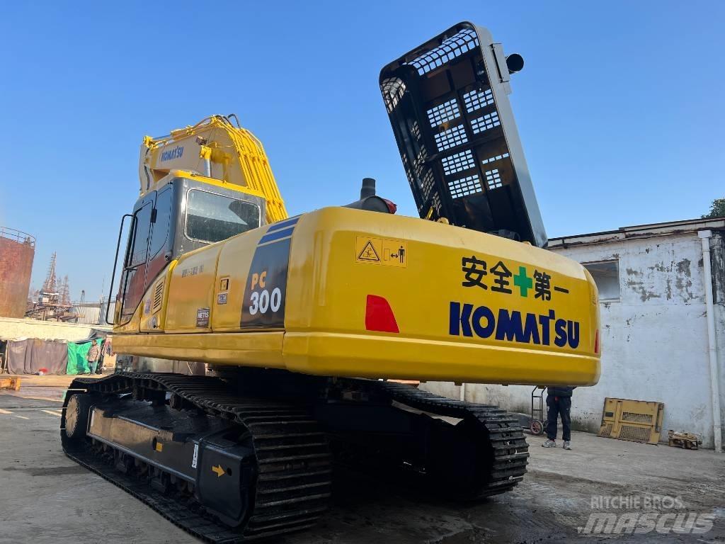 Komatsu PC300-7 Kāpurķēžu ekskavatori