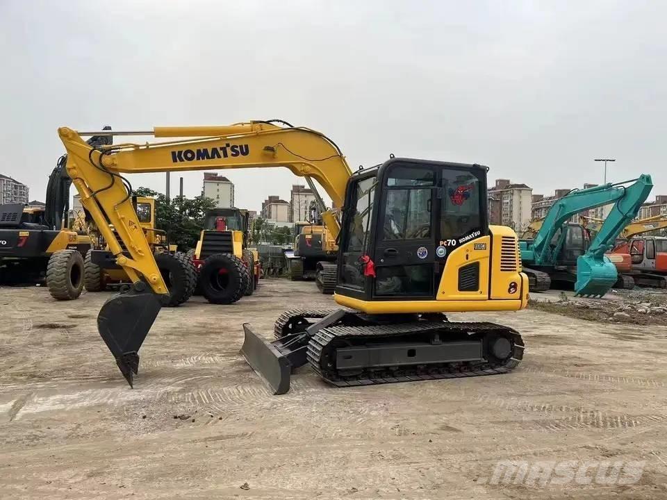 Komatsu PC70-8 Vidēja lieluma ekskavatori 7 t - 12 t