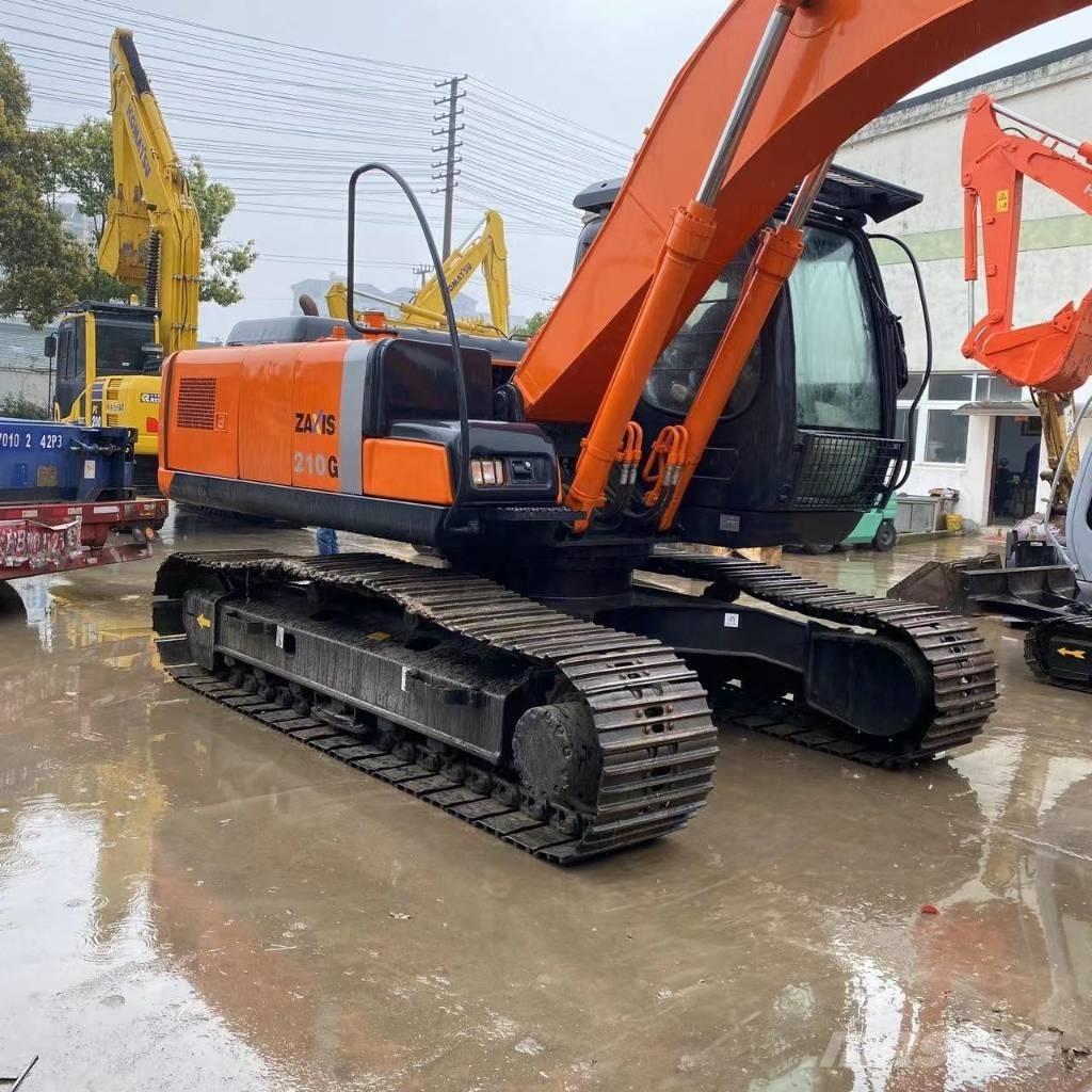 Hitachi ZX 120 Kāpurķēžu ekskavatori