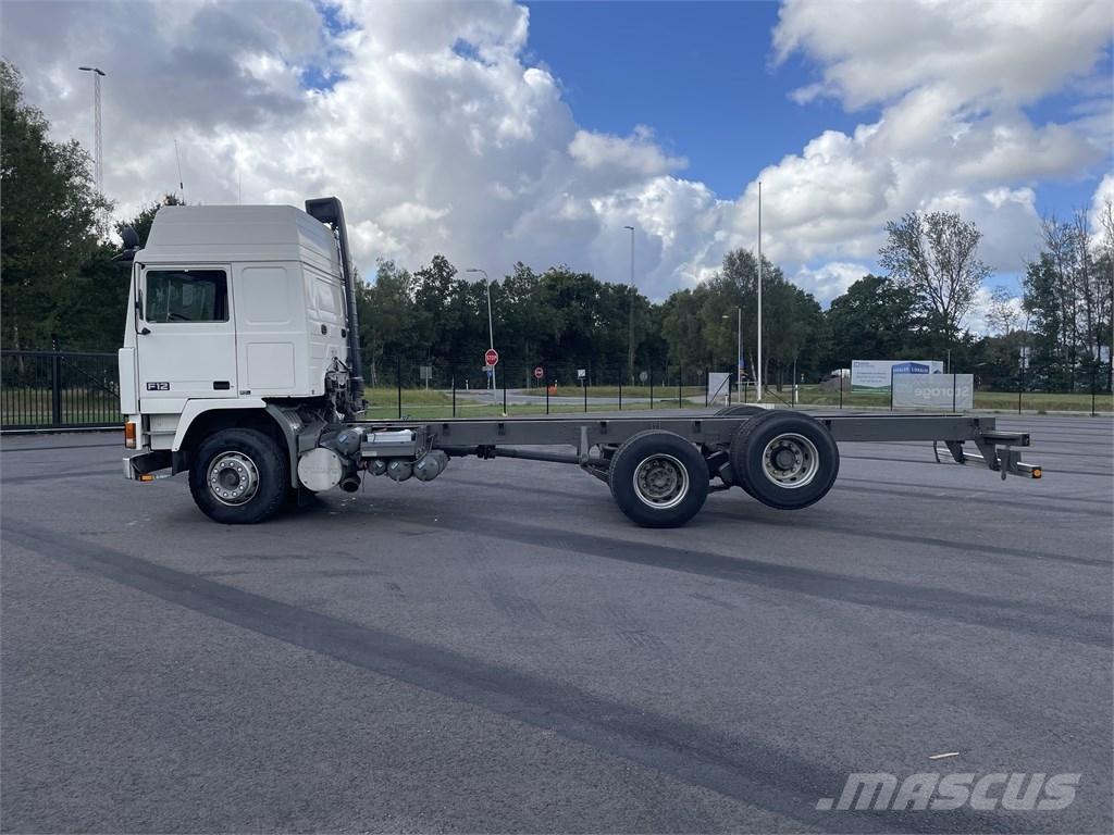 Volvo F 12 Šasija ar kabīni