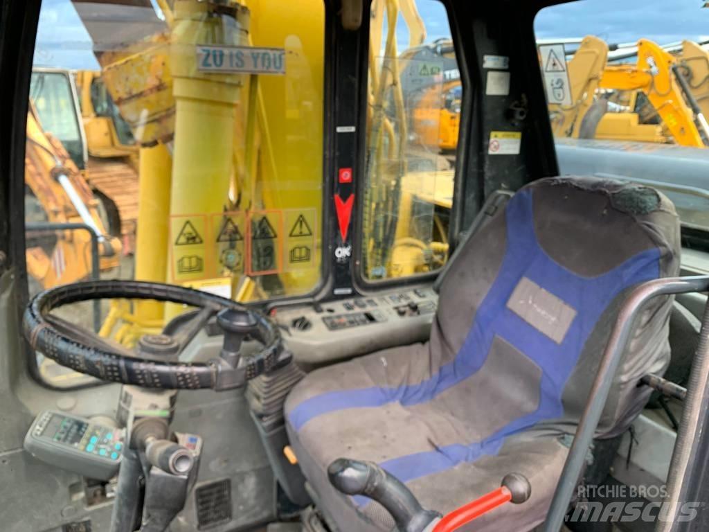 Komatsu PW 170 ES Ekskavatori uz riteņiem