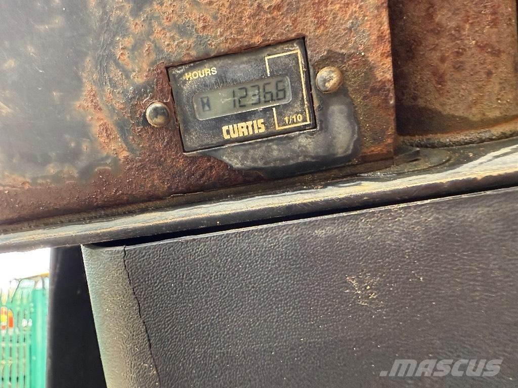 Mecalac TA 3 S Mini pašizgāzēji