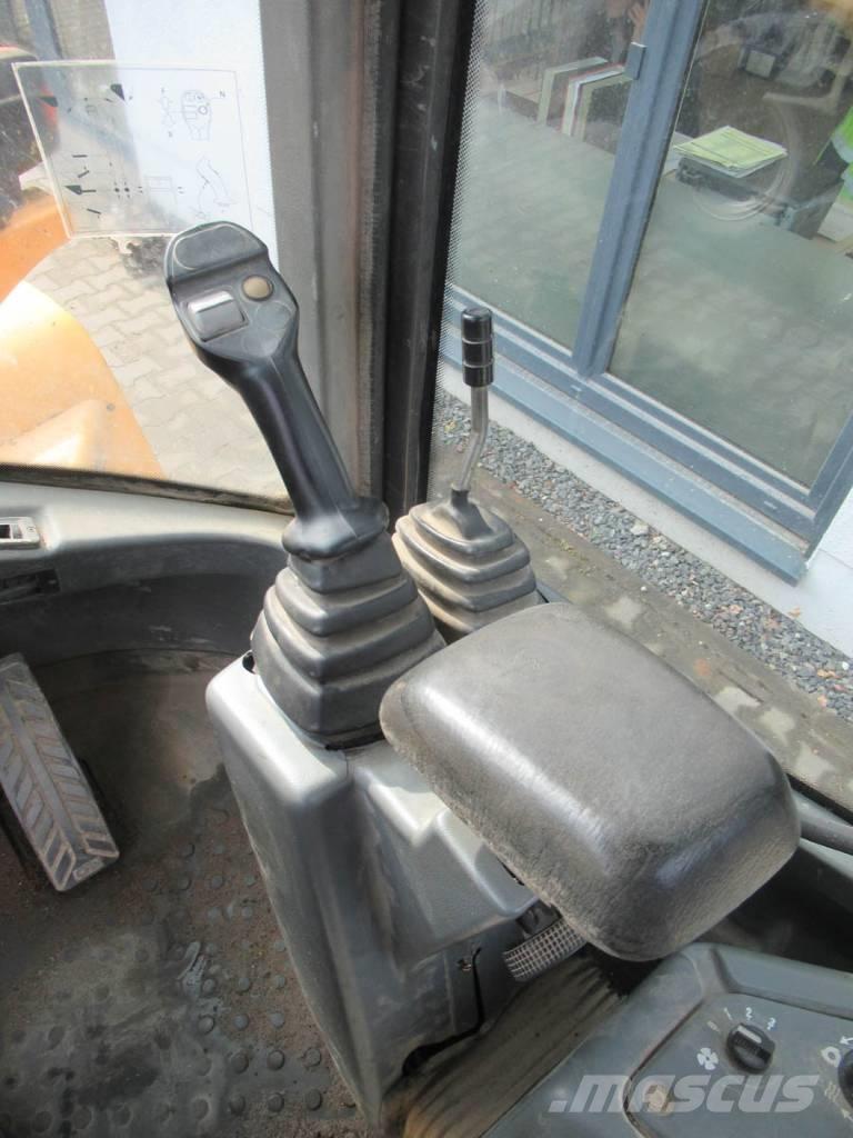 Volvo L 30 B Iekrāvēji uz riteņiem