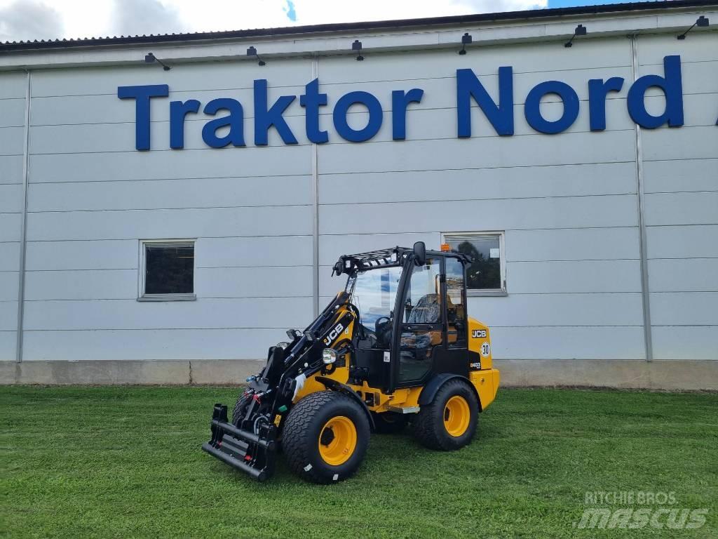 JCB 403 Plus Lietoti riteņu kompaktiekrāvēji