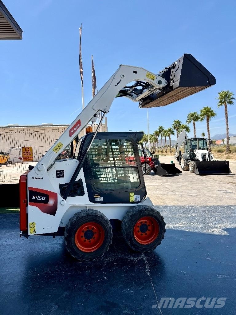 Bobcat S 450 Lietoti riteņu kompaktiekrāvēji
