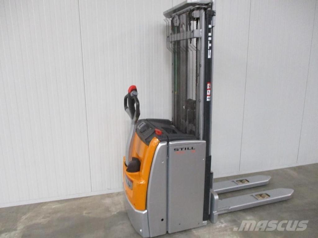 Still EXV16 Zemie palešu pacēlāji